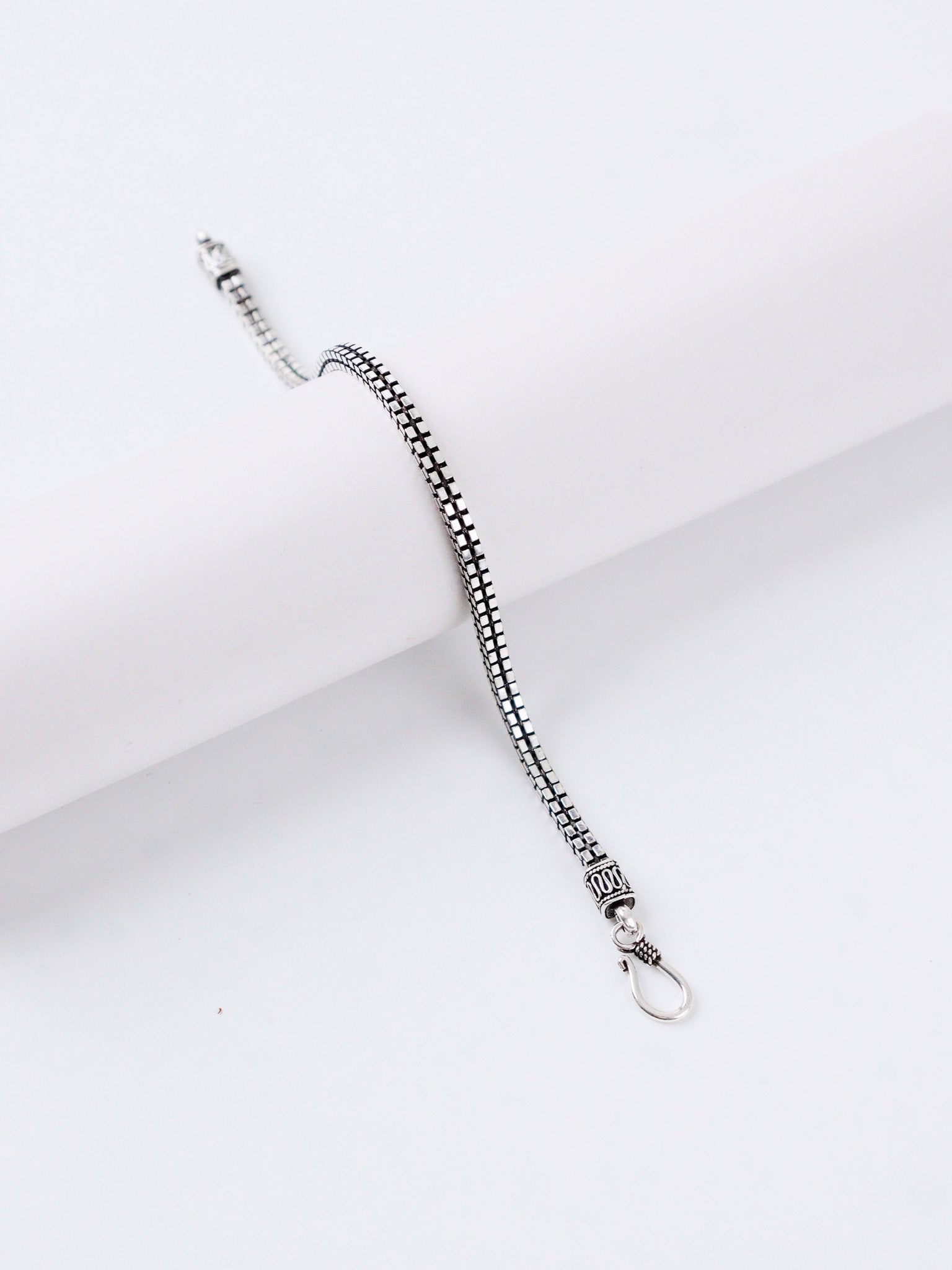 Chandi Chowk Box Link Bracelet