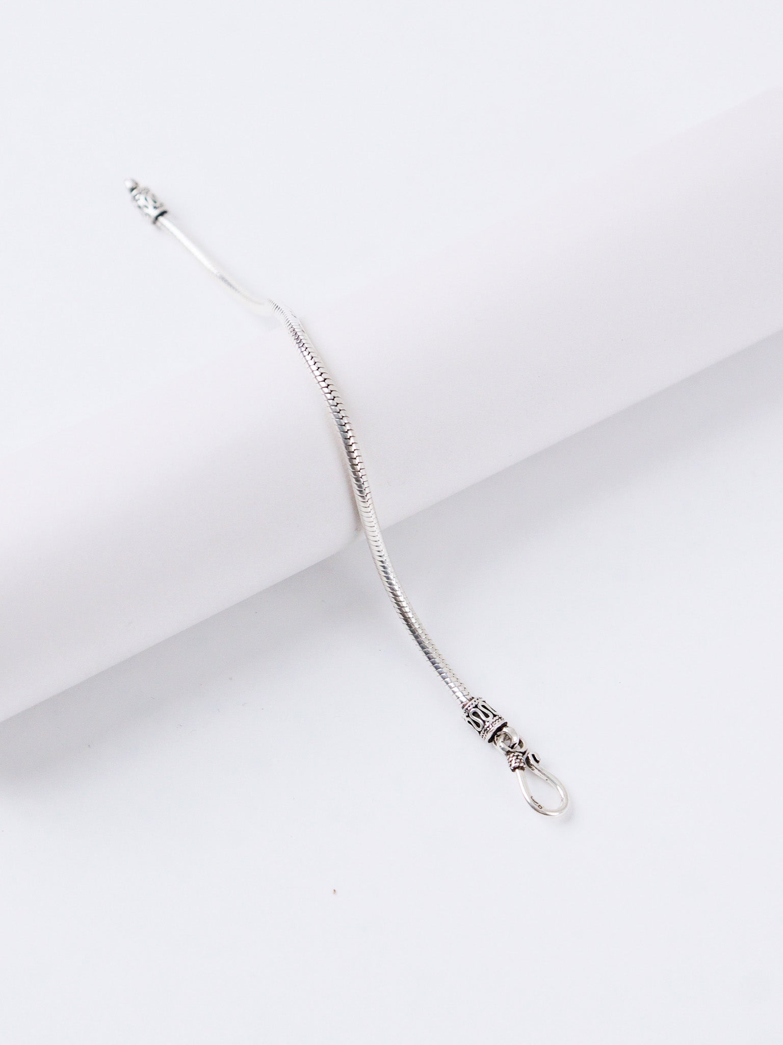 The Alora Serpent Chain Bracelet