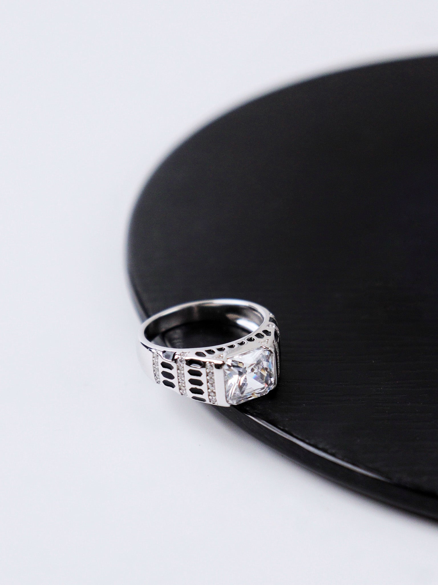 Regal Vault Solitaire Ring